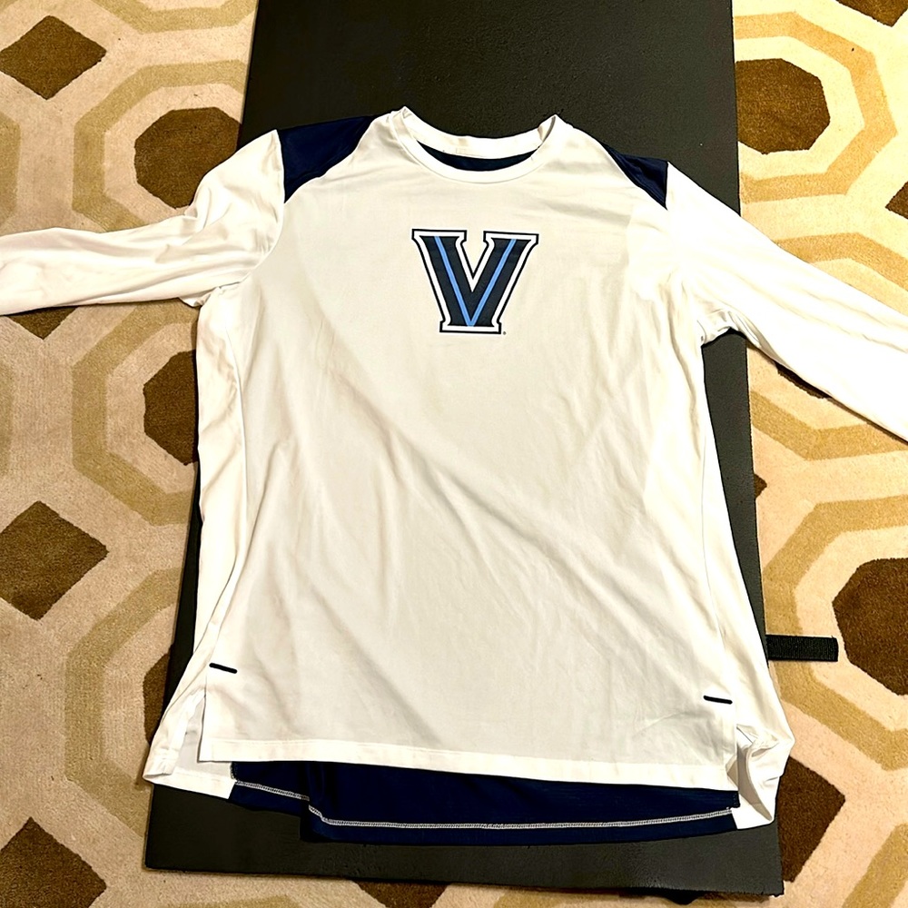 Nike dri-fit Villanova long sleeved shirt